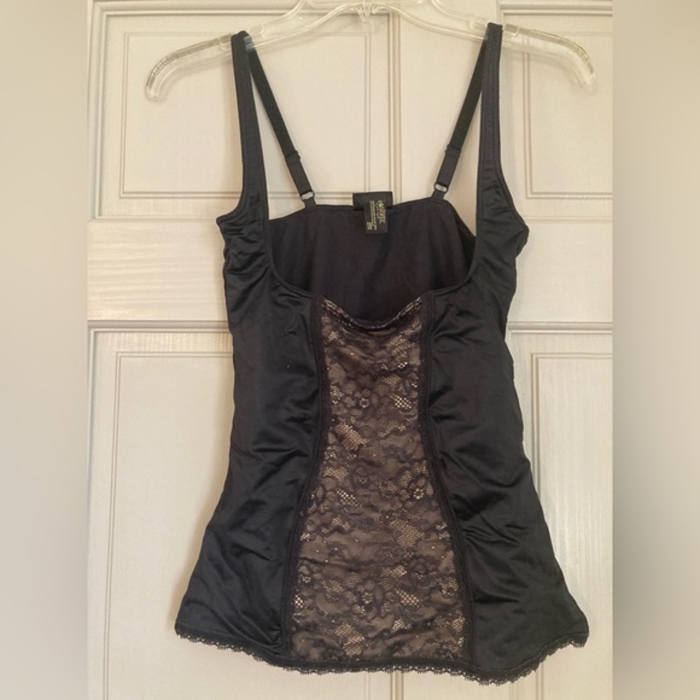 Be Chic Inspirations Maidenform Women’s M Cami Tank Top Black Lace Overlay